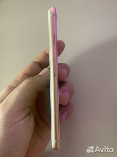 iPhone 8, 64 ГБ