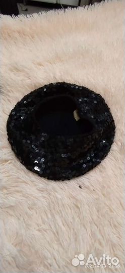Берет женский черный