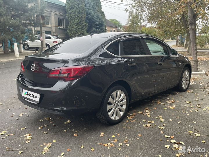 Opel Astra 1.6 МТ, 2012, 190 196 км