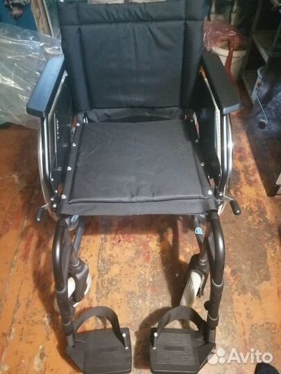 Кресло-коляска инвалидная комнатная/прогулочная
