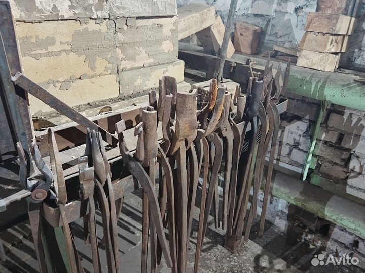 Кузнечные принадлежности