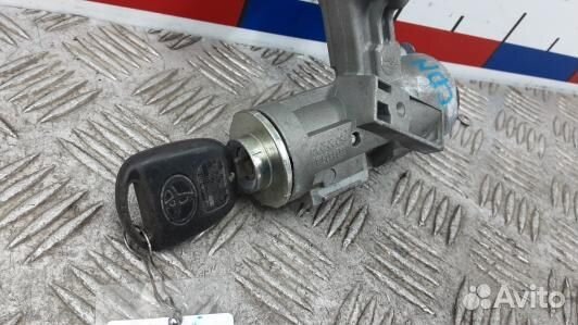 Замок зажигания toyota corolla E12 (CDN07J101)