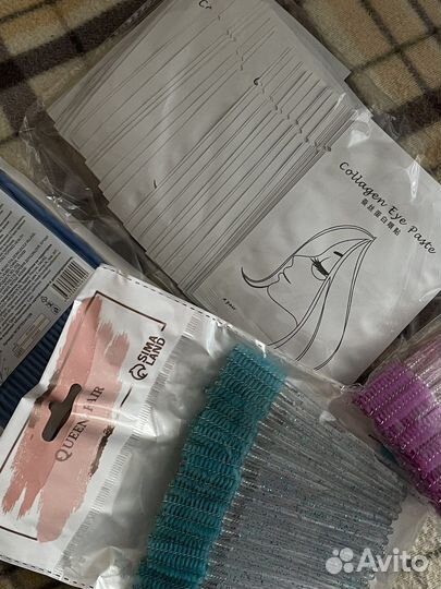 Щеточки для ресниц и бровей