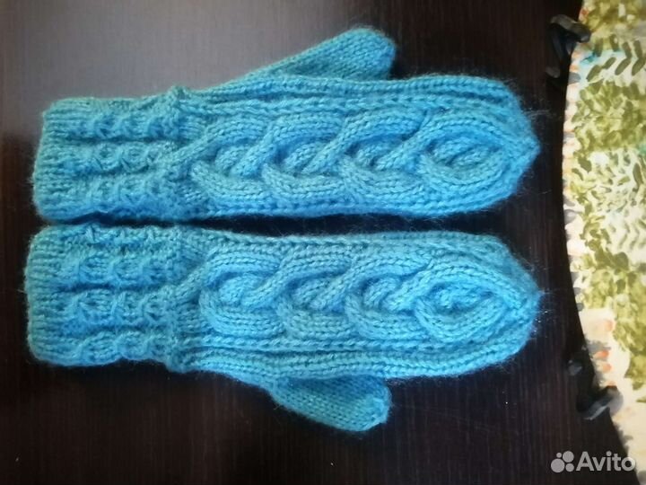 Варежки вязаные ручной работы
