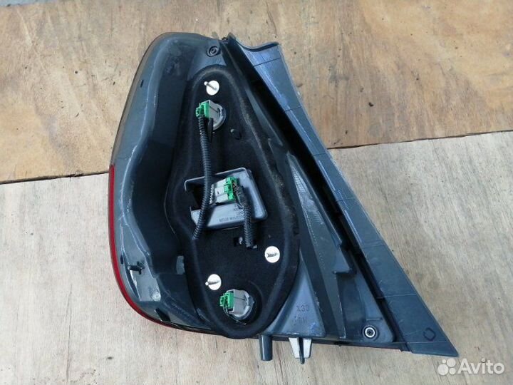 Стоп-сигнал задний правый Honda Fit GD1