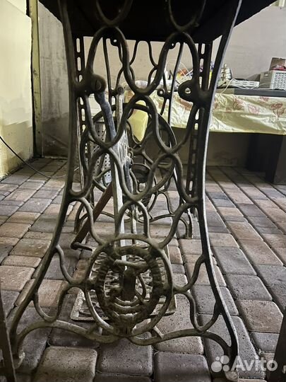 Станина на швейную машину