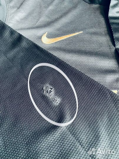 Футбольный лонгслив Nike Manchester City