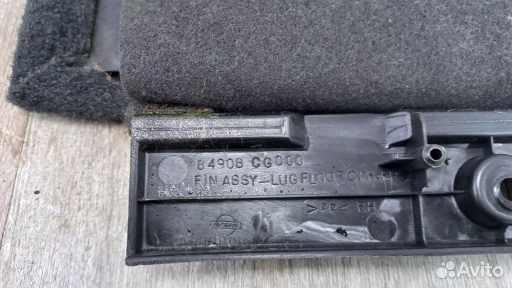 Обшивка багажника правая Infiniti Fx35 S50 2002