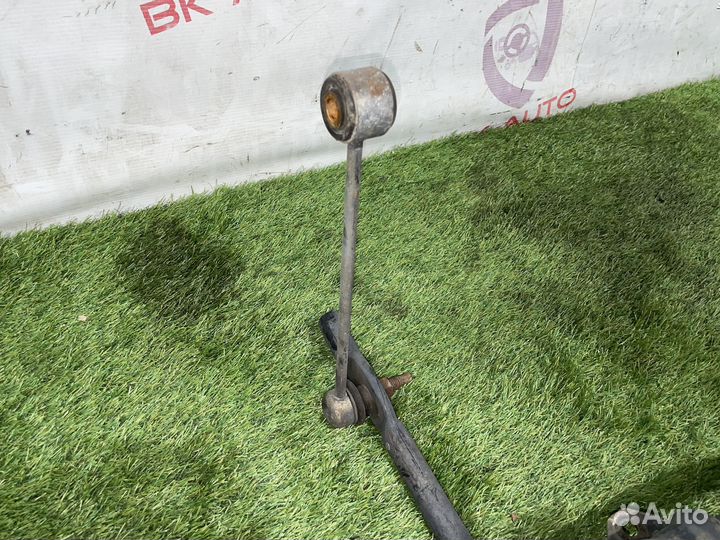 Задний стабилизатор Dodge Nitro 2011