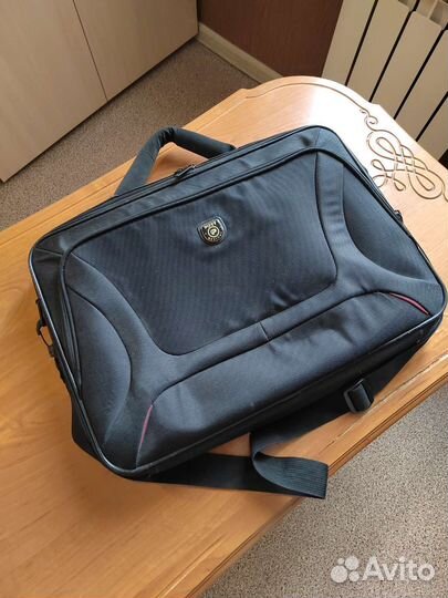 Портфель для ноутбука