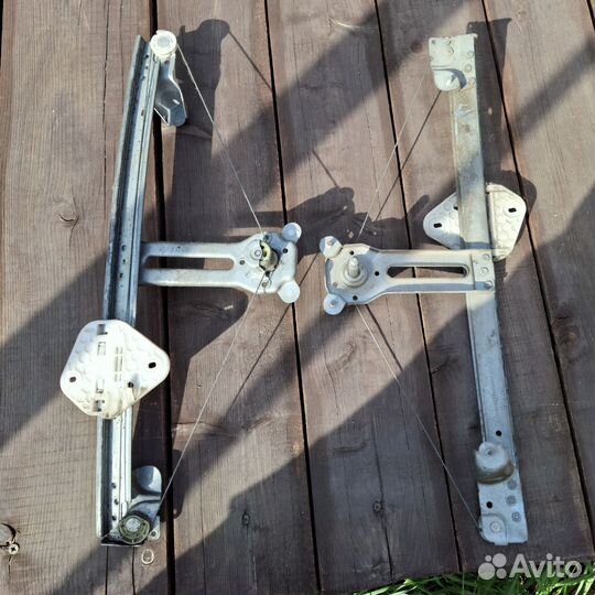 Стеклоподьемники механические передние логан 1