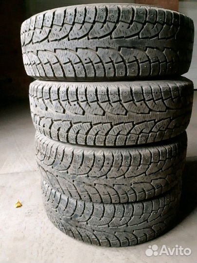 Hankook AH11 225/65 R17