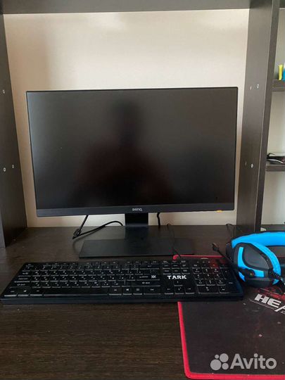 Игровой компьютер с монитором