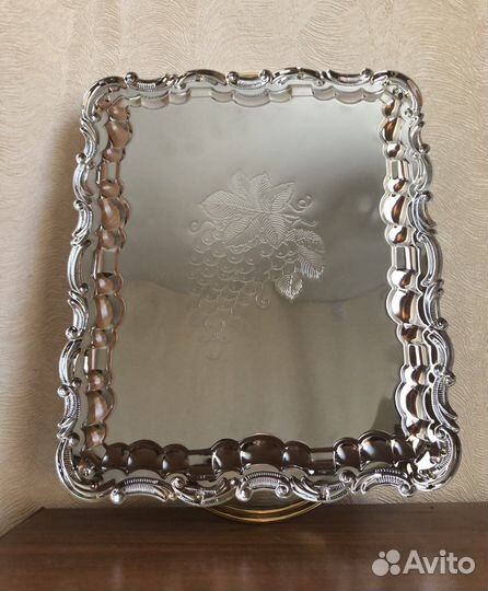 Набор подносов