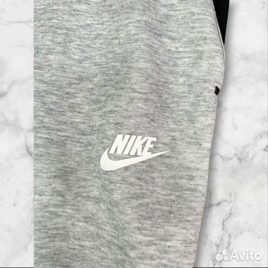 Штаны Nike Sportswear Tech Fleece Черно-серый