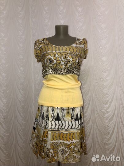 Костюм женский новый