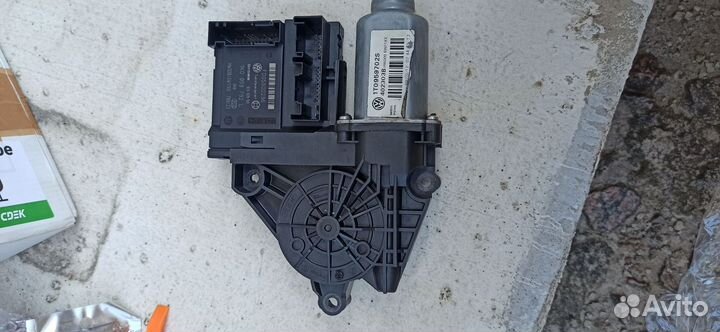 Моторчик стеклоподъемника skoda octavia a5