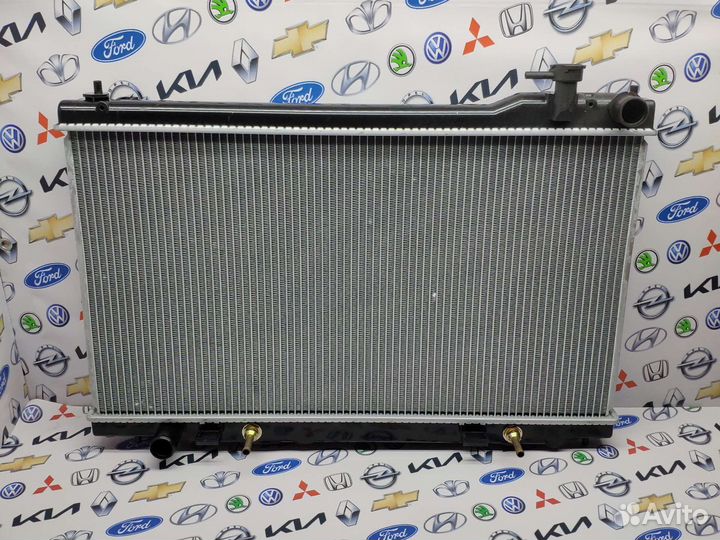 Радиатор охлаждения Infiniti G35 (03-05) AT