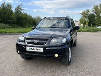 Chevrolet Niva 1.7 MT, 2016, 65 000 �км, с пробегом, цена 890 000 руб.