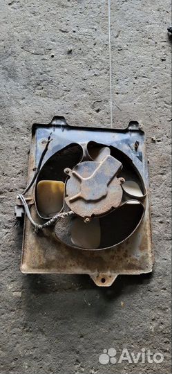 Вентилятор кондиционера Mitsubishi Space Runner