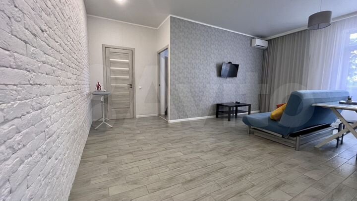 1-к. квартира, 52 м², 1/4 эт.