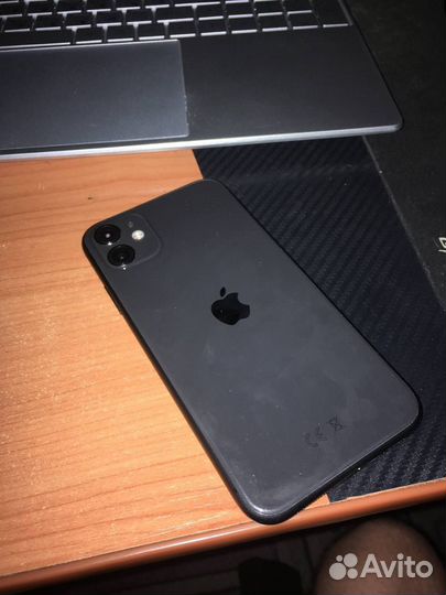 iPhone 11 с сертификатом Scarlet