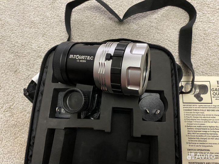 Свет, фонарь для дайвинга Intova Galaxy Video Ligh