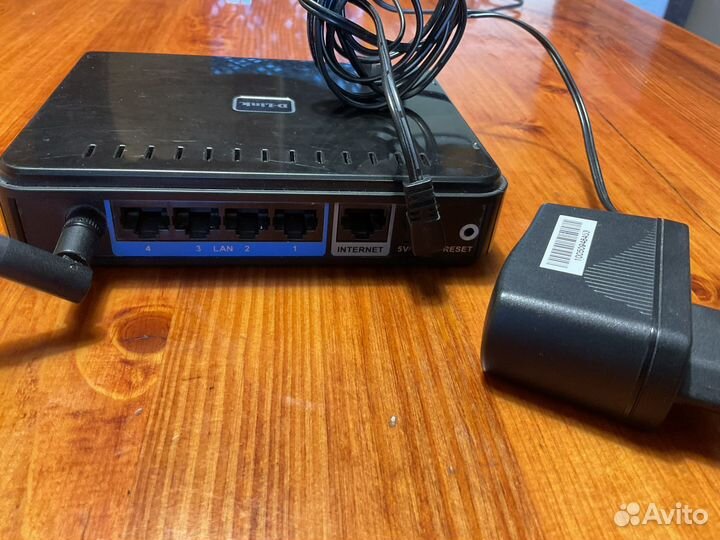 Роутеры 4 шт