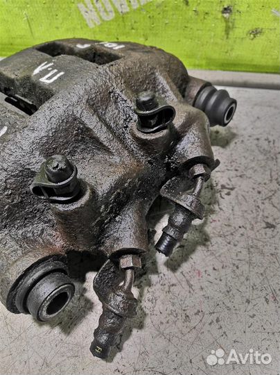 Суппорт передний левый Опель Мовано