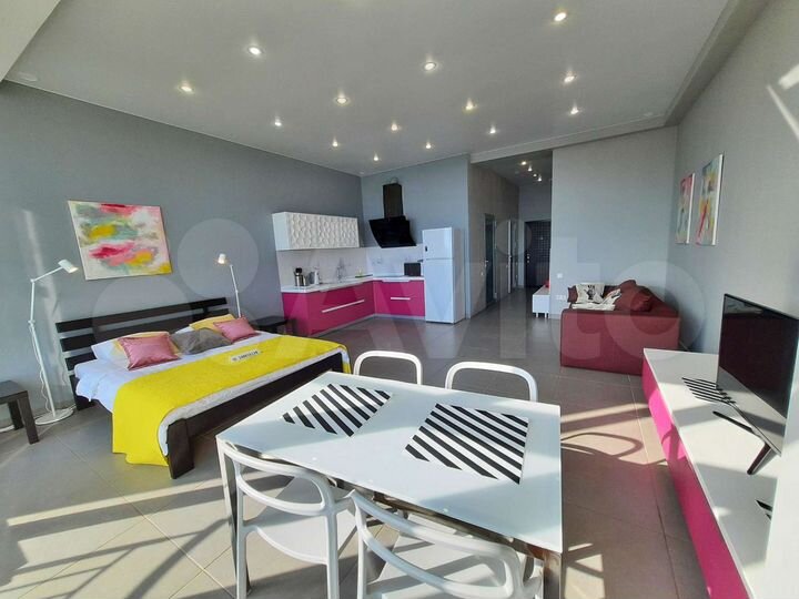 Квартира-студия, 63 м², 8/14 эт.