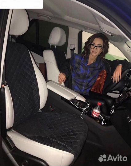 Накидка на сиденье из алькантары для Audi Q3