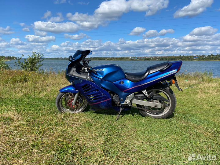 Suzuki rf400r