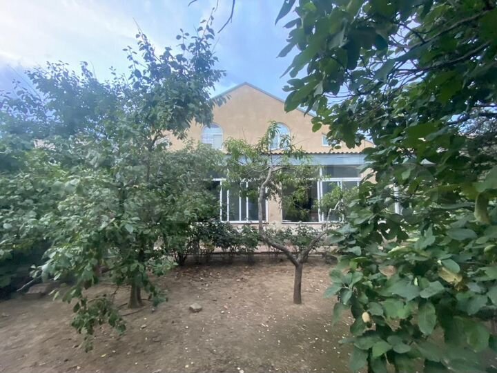 Дом 308 м² на участке 10 сот.