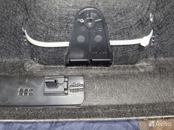 Обшивка багажника Audi A4 B9