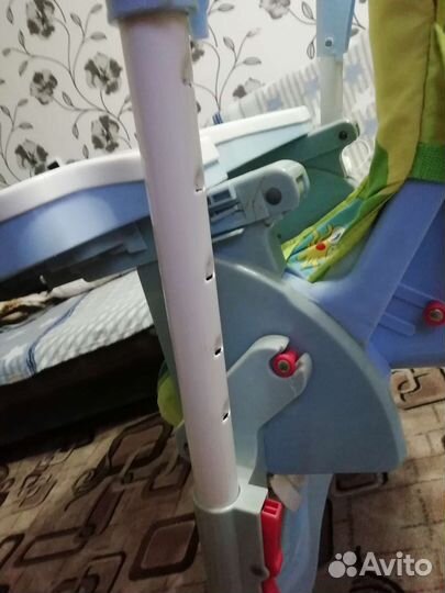 Столик для кормления ребенка