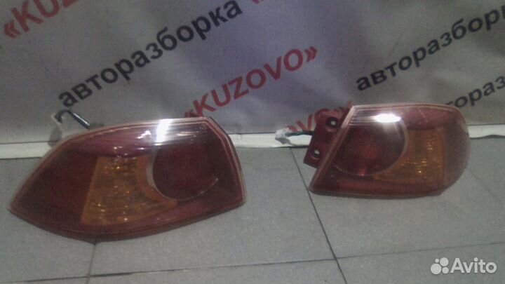Фонарь задний Mitsubishi Lancer