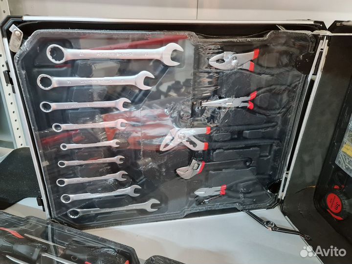 Набор инструментов, ключей, головок 187 шт. Кейс