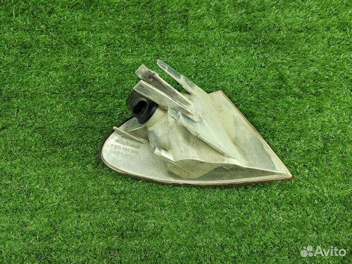 Фонарь указателя поворота левый BMW 3 E46 BMW