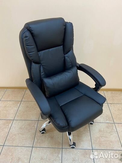 Кресло офисное Экокожа с подушкой черное