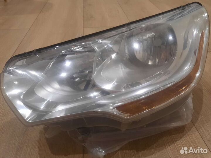 Фара пер. лев. Ситроен С4 седан 6208S1