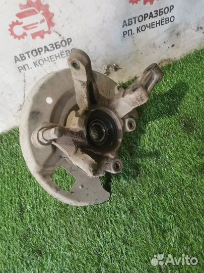 Ступица передняя правая Nissan Cefiro A32 VQ20