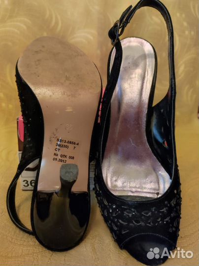 Босоножки женские на каблуке