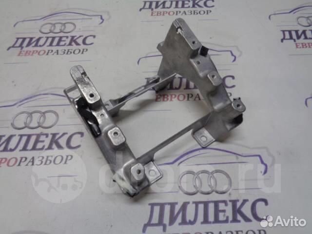 Кронштейн (сопут. товар) VW Touareg 2002-2010