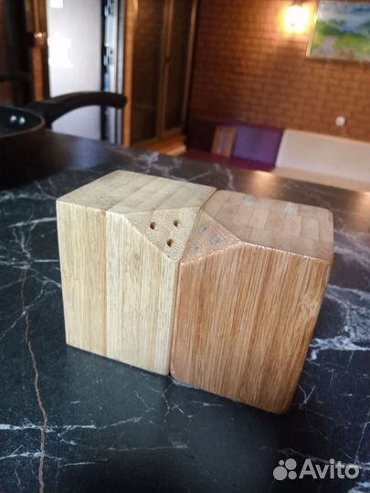 Солонка и перечница IKEA