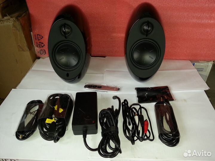 Колонки Edifier Luna Eclipse E25HD чёрные и белые