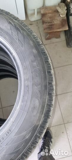 Toyo Observe GSi-5 235/65 R17