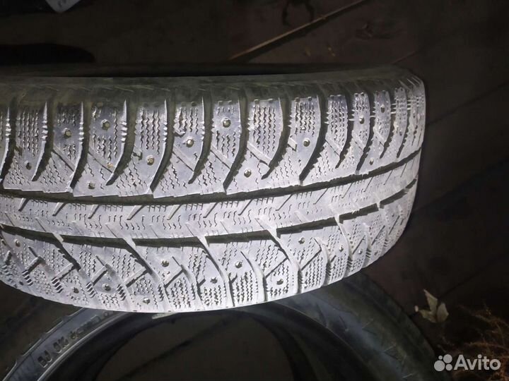 Bridgestone B700 205/55 R16