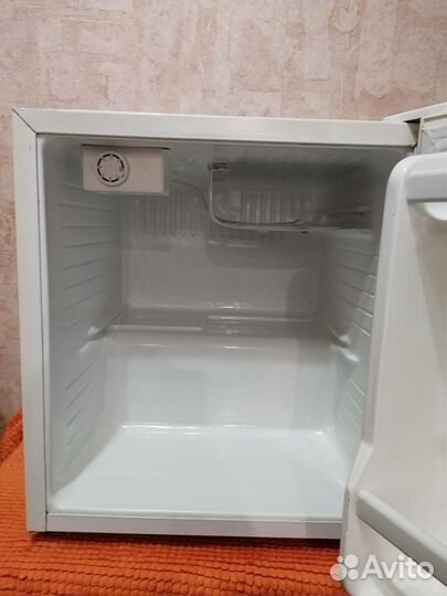 Мини-холодильник Daewoo