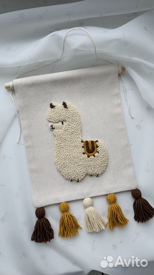 Панно ковровая вышивка