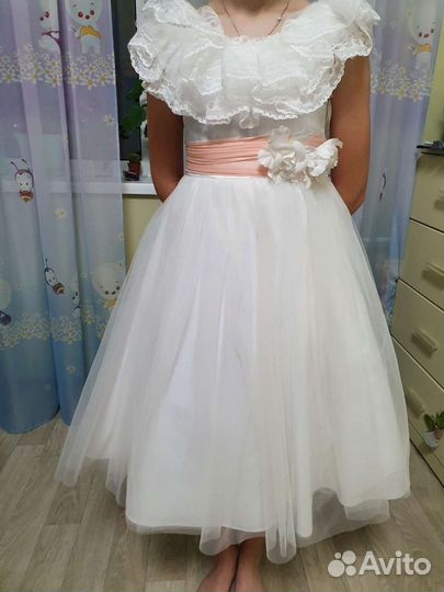 Платье нарядное для девочки новое